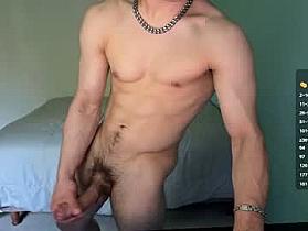 max_russell Cam